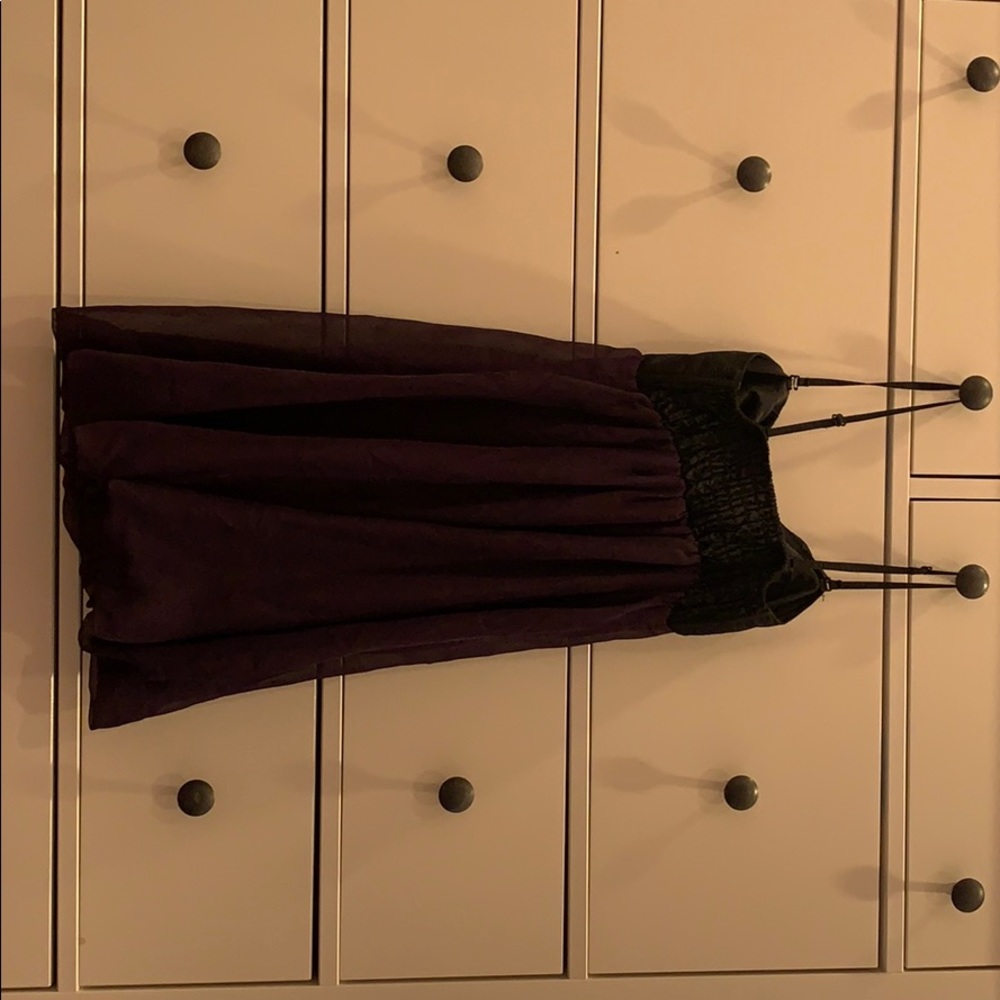 Dress - Picture 2 of 5
